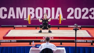 Indah Afiza peringkat keempat di kelas 71kg putri Kejuaraan Asia 2025 Di Bidang Olahraga Angkat Besi